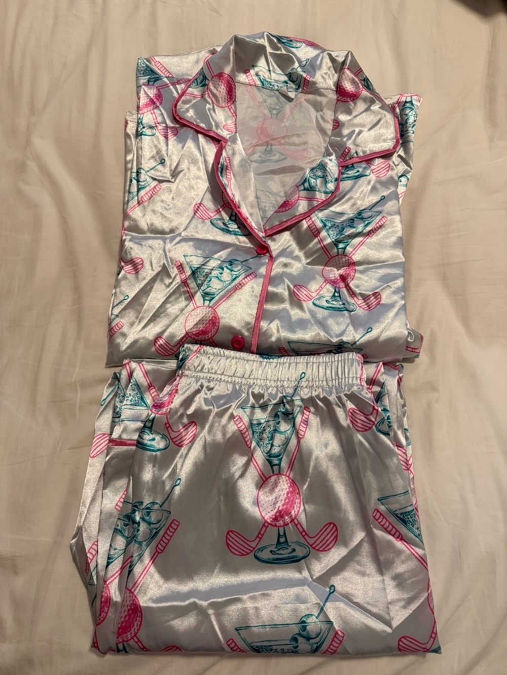 Martinis & Golf Satin Pajama Set- never worn, size Medium